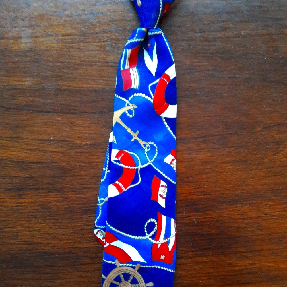 Boy's 11" clip on tie